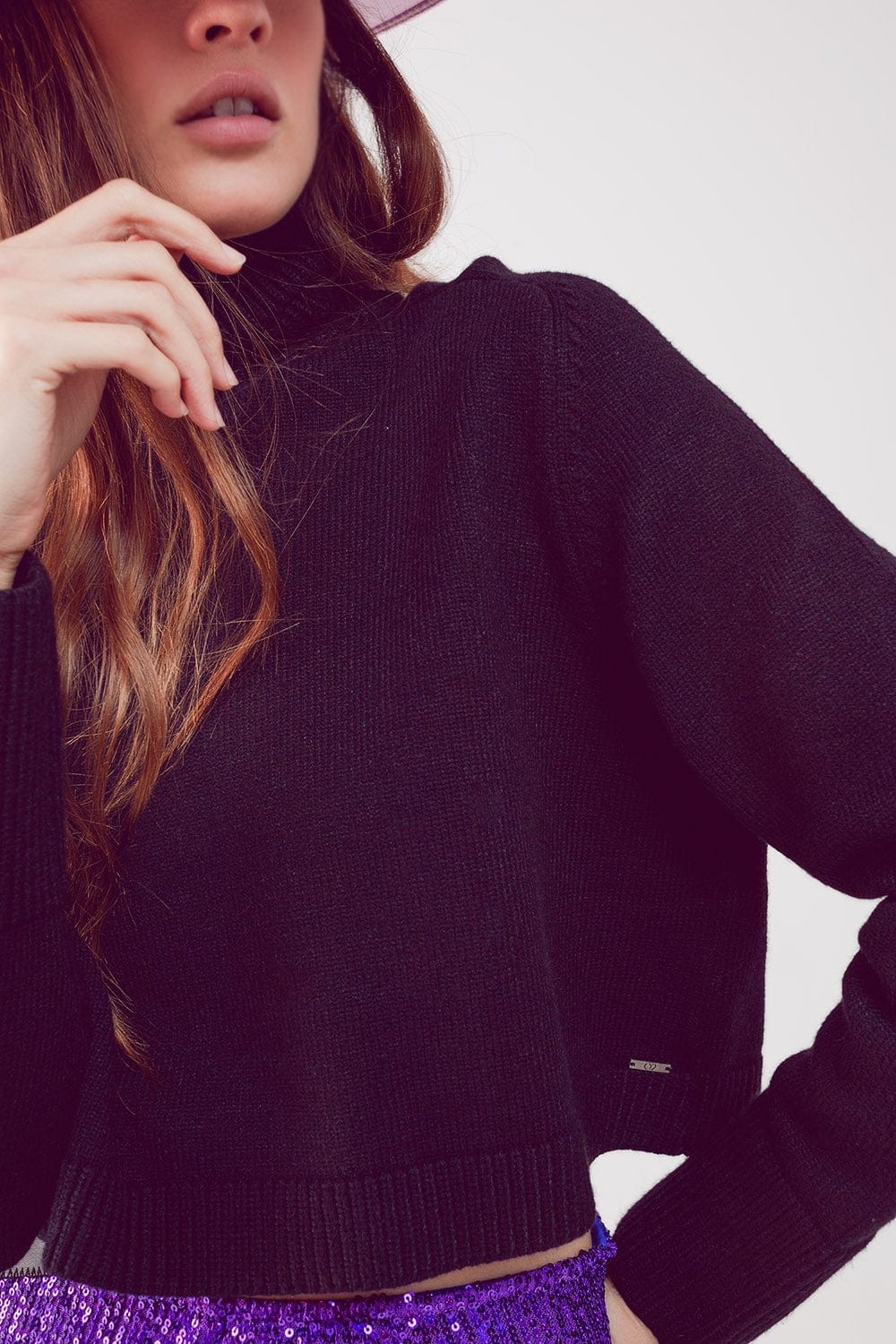 Q2 Women's Sweater High Neck Cropped Jumper in Black