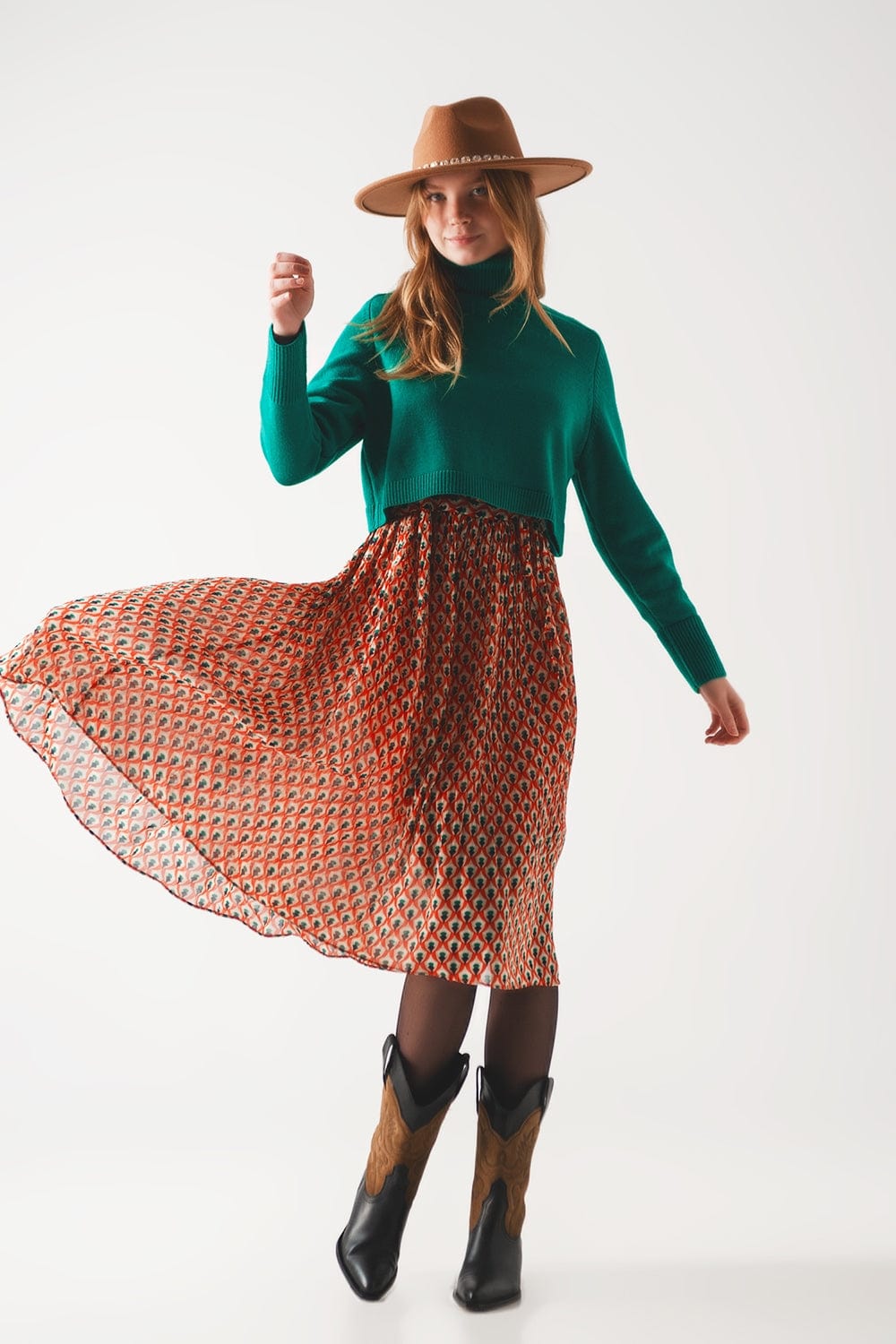 Q2 Women's Sweater High Neck Cropped Jumper in Green