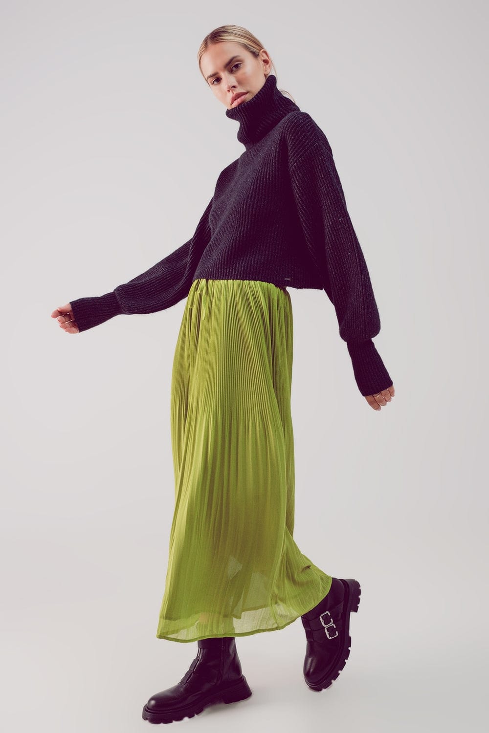 Q2 Women's Sweater High Neck Jumper with Balloon Sleeve in Black