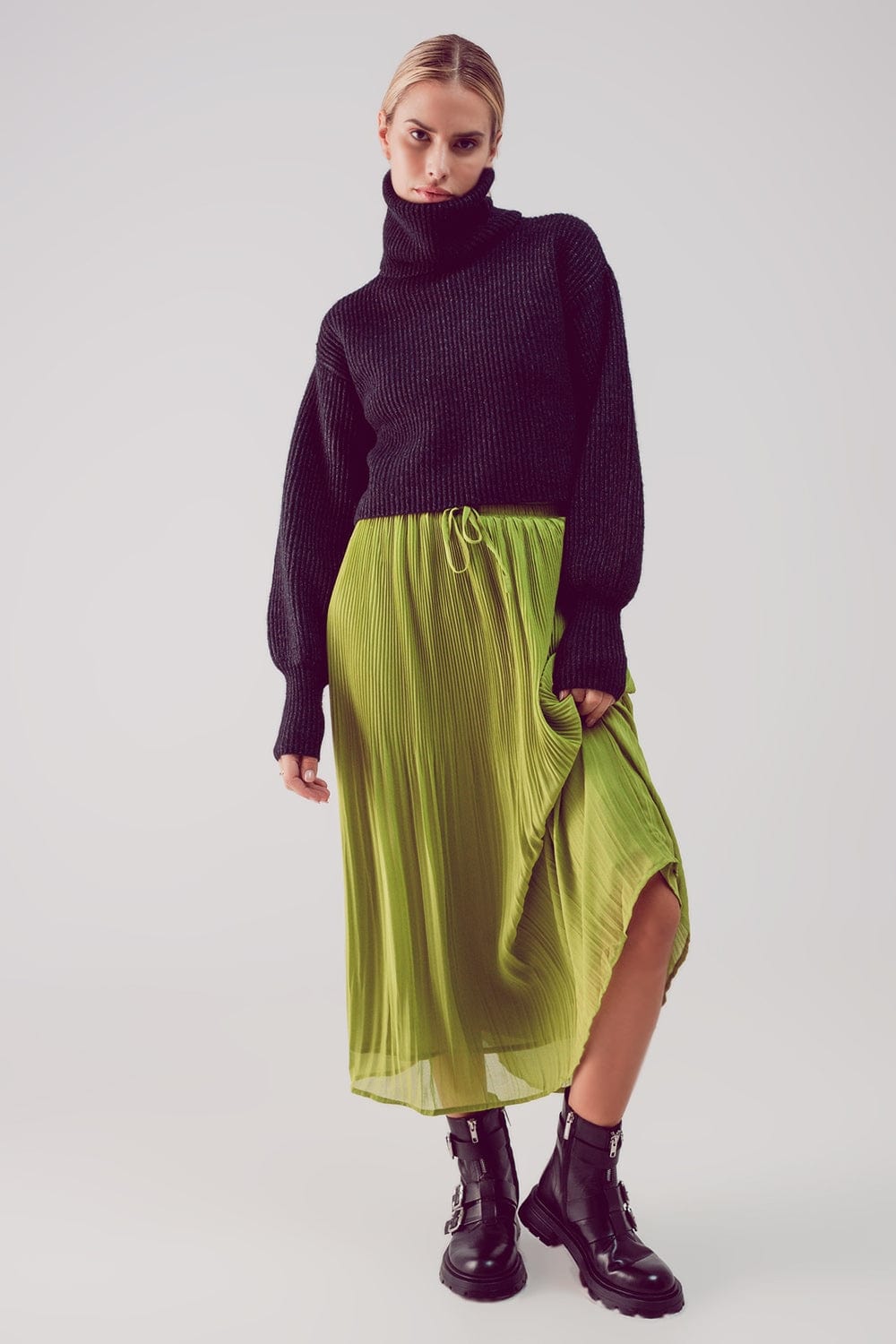 Q2 Women's Sweater High Neck Jumper with Balloon Sleeve in Black