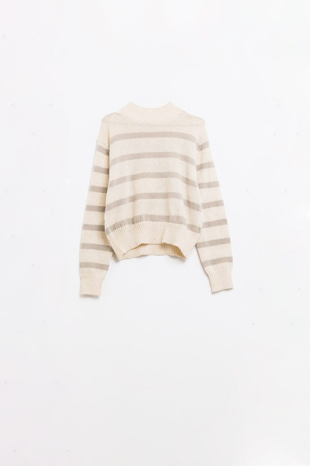 Q2 Women's Sweater High Neck Striped Sweater In Beige And Cream