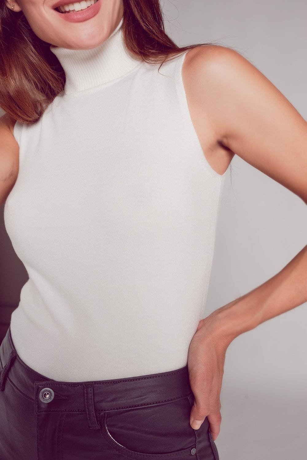 Q2 Women's Sweater Knitted Tank Jumper in Cream