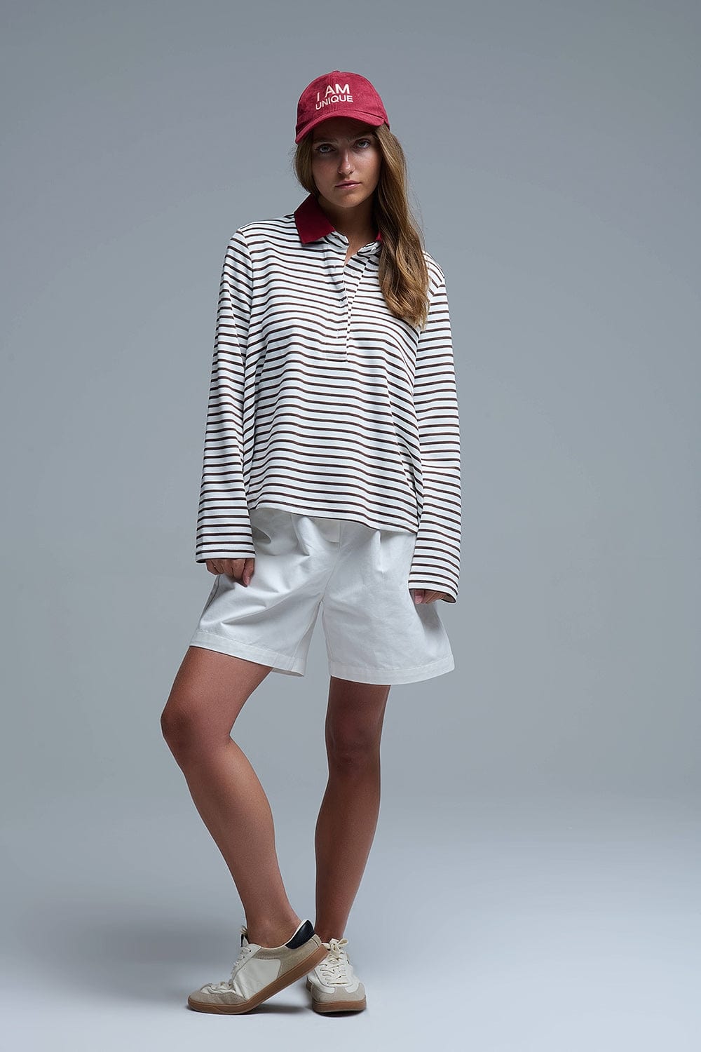 Q2 Women's Sweater Long Sleeve Relaxed Striped Polo Sweater In White And Brown