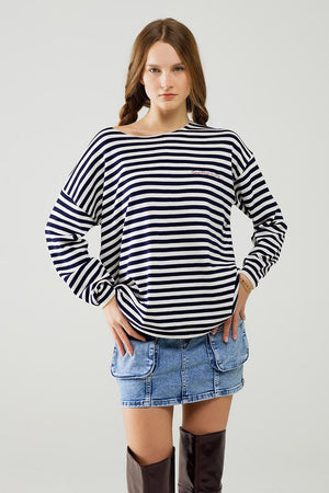 Q2 Women's Sweater Navy Blue Striped Fine Knit Sweater With Boat Neck