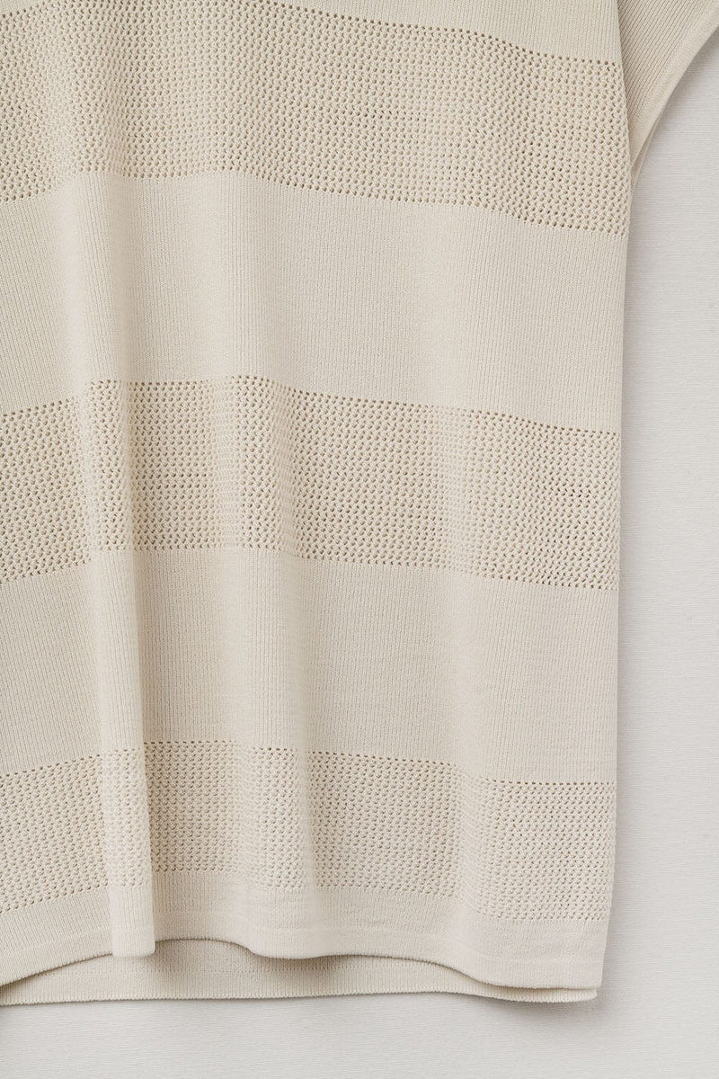 Q2 Women's Sweater One Size / Beige Beige V-Neck Knit Sweater With Open Stitch Detail