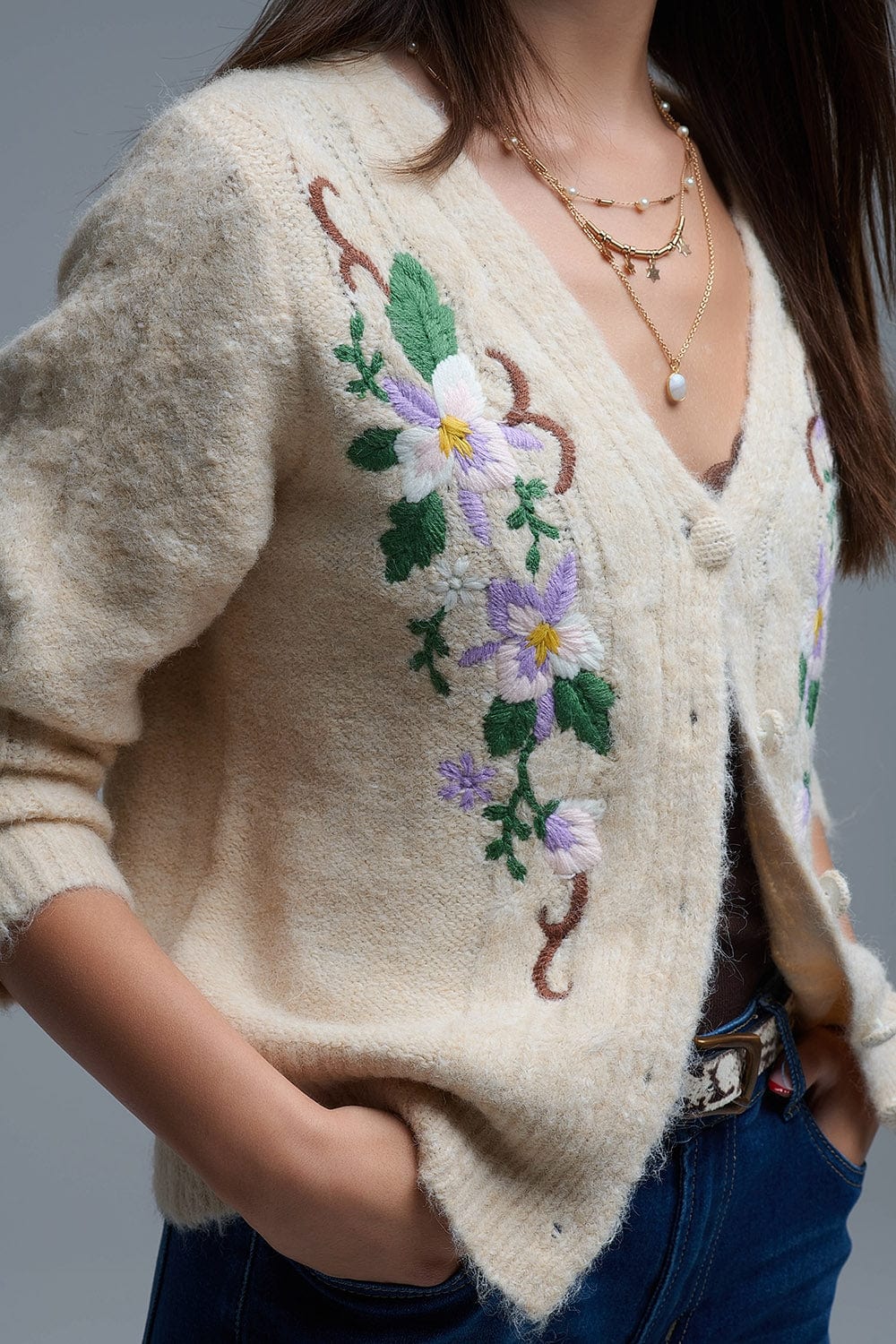 Q2 Women's Sweater One Size / Beige Cable Knit Beige Cardigan With Embroidered Flowers