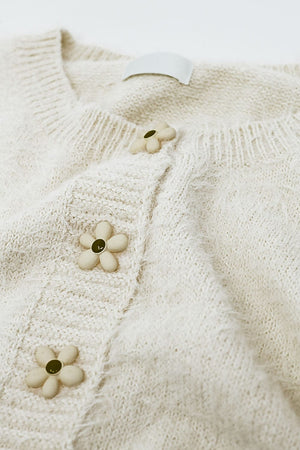 Q2 Women's Sweater One Size / Beige Short And Fluffy Cream Cardigan With Flower Buttons