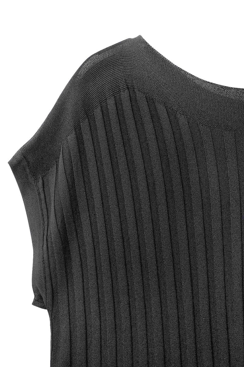 Q2 Women's Sweater One Size / Black Black Fine Rib Knitted Sweater With Boat Neck