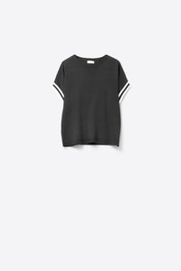 Q2 Women's Sweater One Size / Black Relaxed Sweater In Black With White Contrast Detail