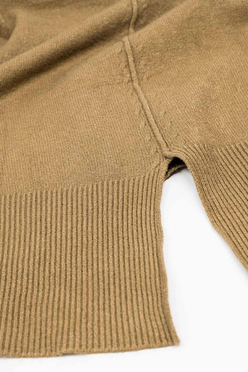 Q2 Women's Sweater One Size / Brown Loose Camel Sweater With Opening In The Back