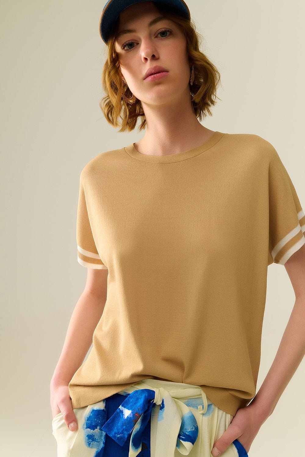 Q2 Women's Sweater One Size / Brown Sweater In Camel With White Contrast Detail