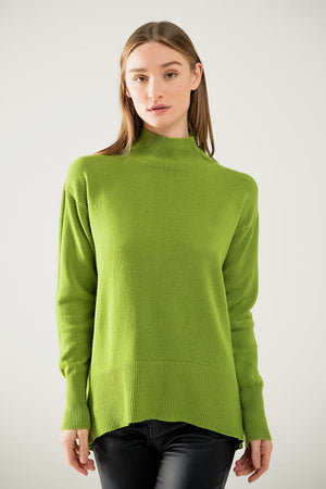 Q2 Women's Sweater One Size / Green Loose Green Sweater With Opening In The Back