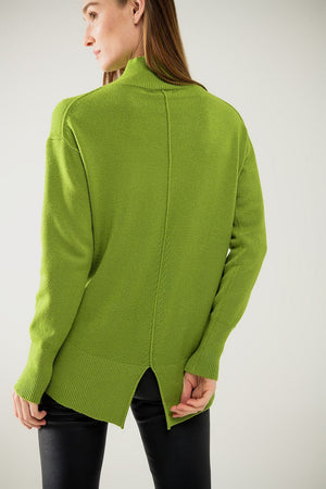 Q2 Women's Sweater One Size / Green Loose Green Sweater With Opening In The Back