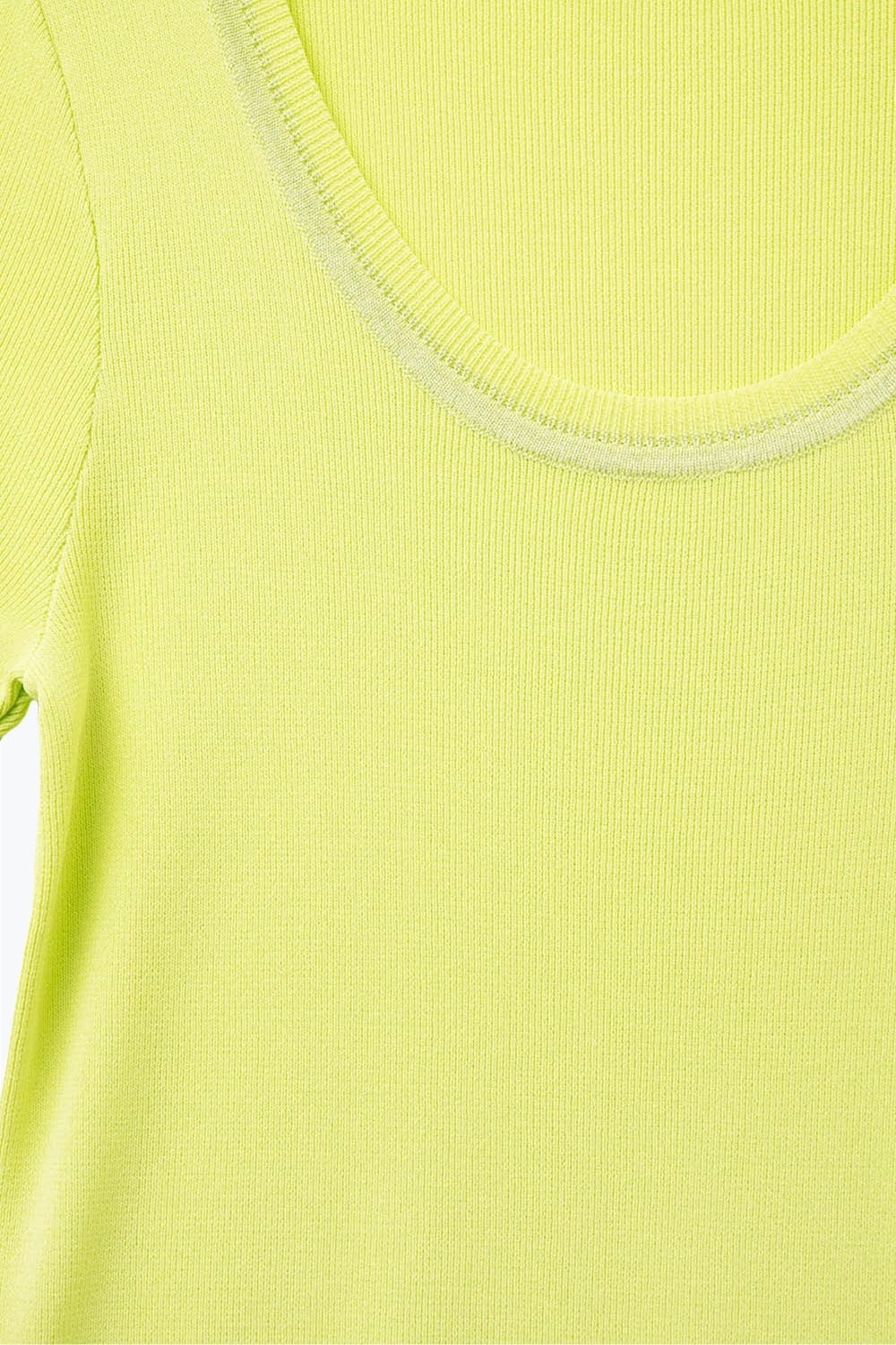 Q2 Women's Sweater One Size / Green Short Sleeve Sweater In Yellow With Silver Seam At Round Neck