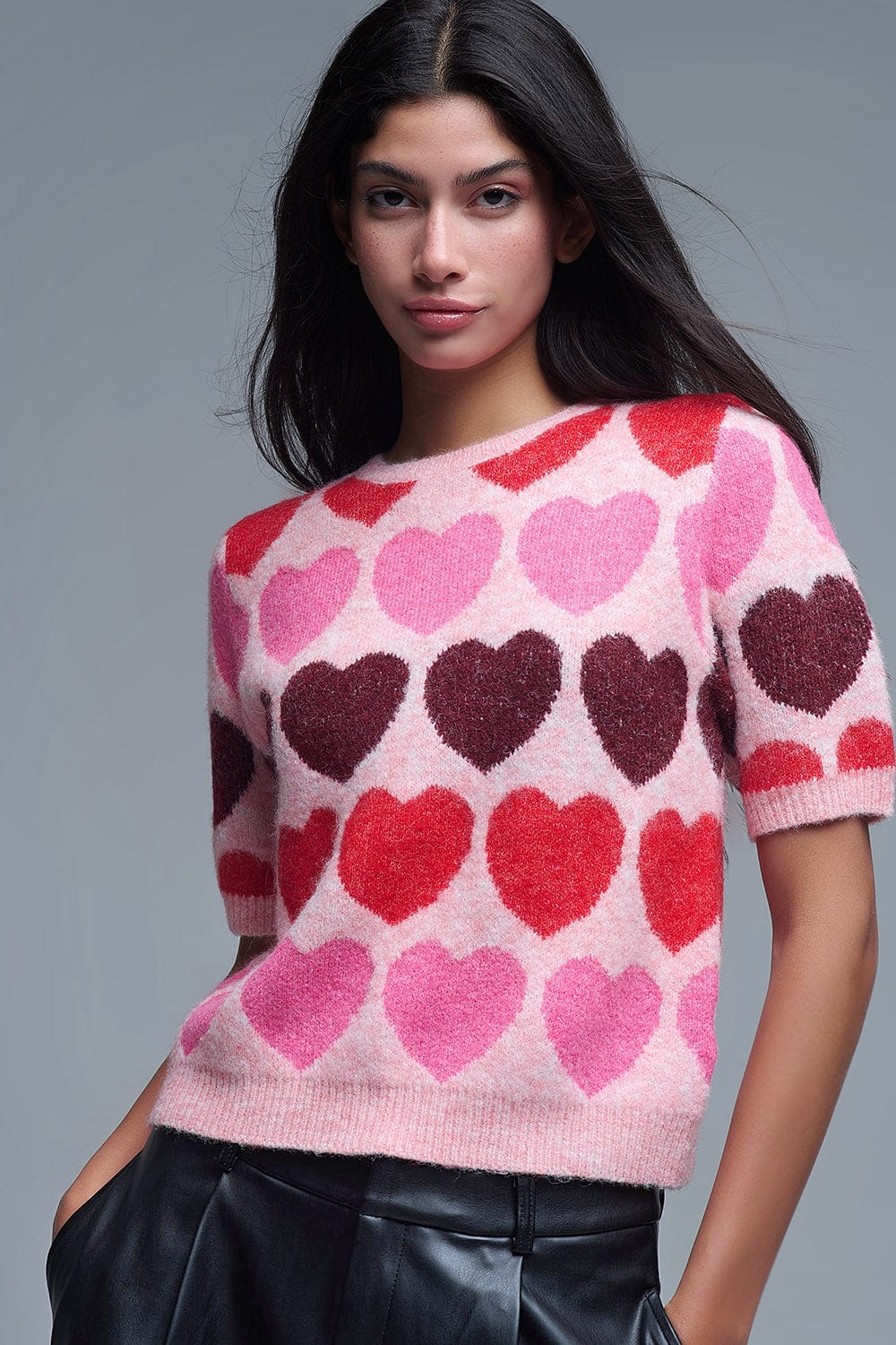 Q2 Women's Sweater One Size / Pink Short Sleeve Printed Heart Sweater In Pink