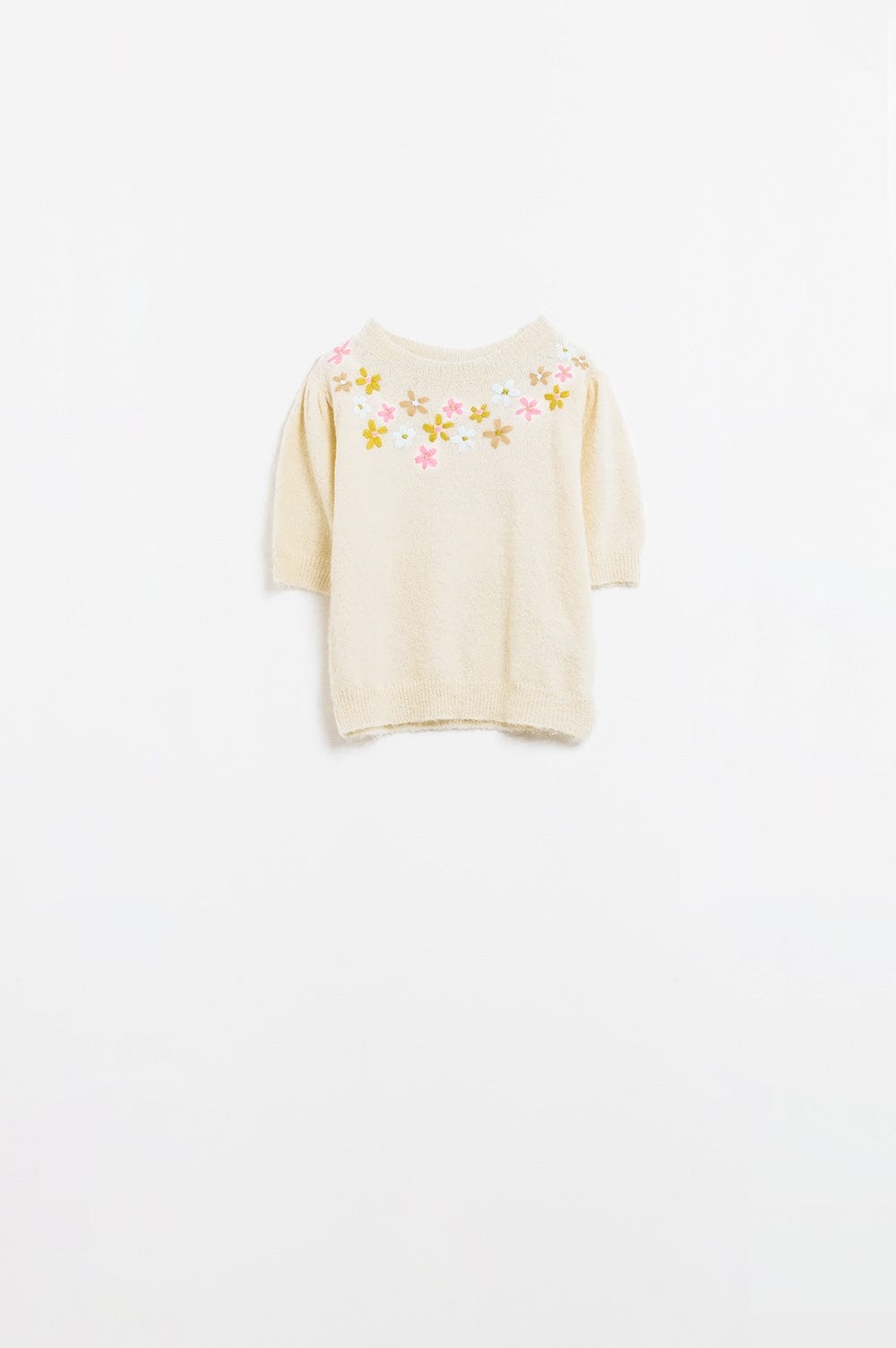 Q2 Women's Sweater One Size / White Cream Chunky Knit Short-Sleeved Sweater With Pastel-Colored Embroidered Flowers