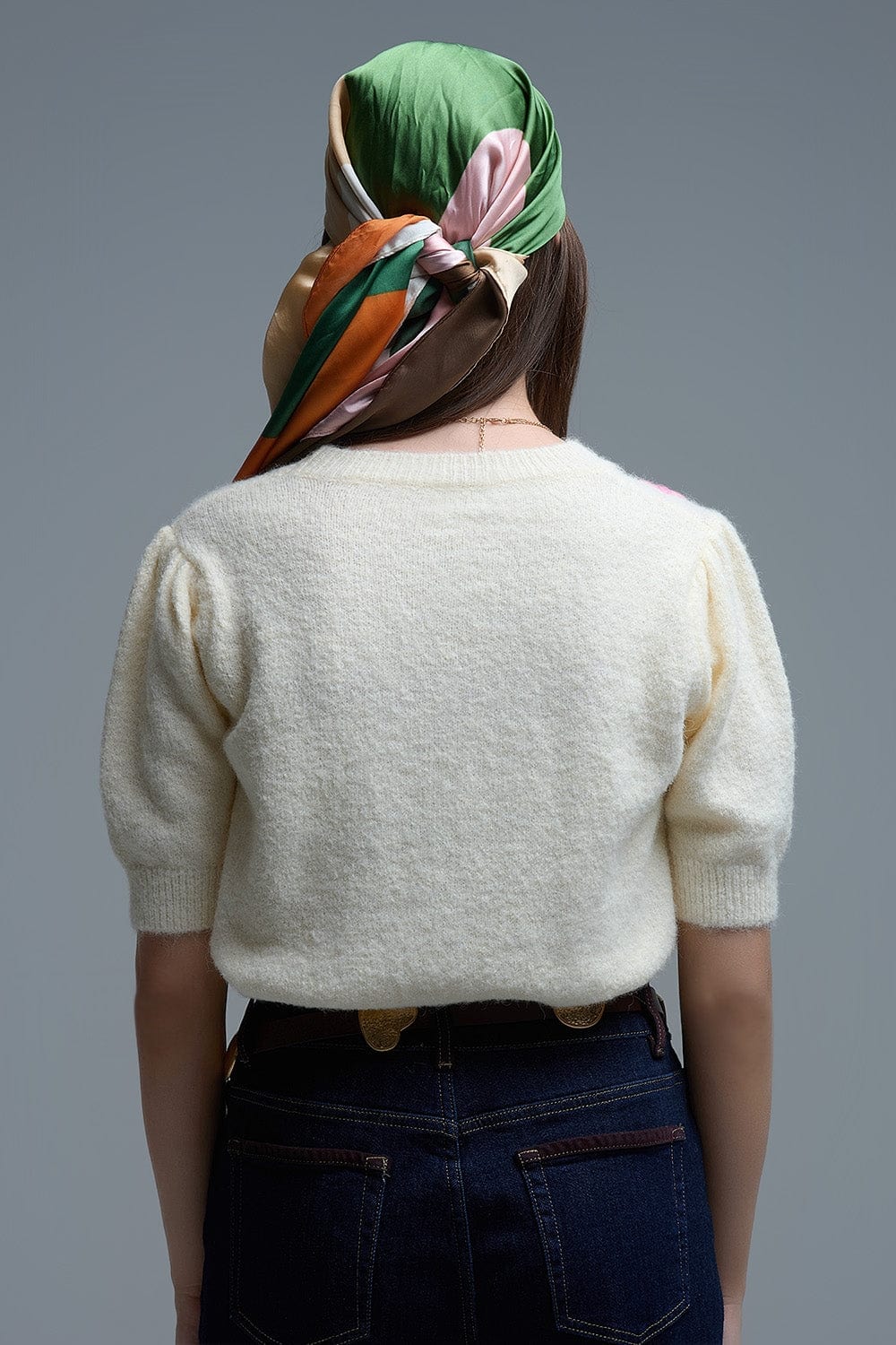 Q2 Women's Sweater One Size / White Cream Chunky Knit Short-Sleeved Sweater With Pastel-Colored Embroidered Flowers