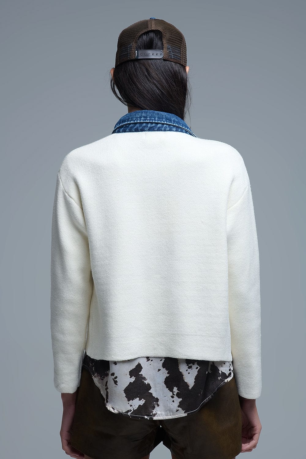 Q2 Women's Sweater One Size / White Cream Knitted Cardigan With Blue Denim Details