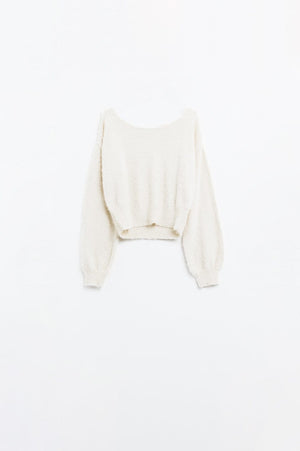 Q2 Women's Sweater One Size / White Cropped Fluffy Sweater In Cream Fitted At The Waist