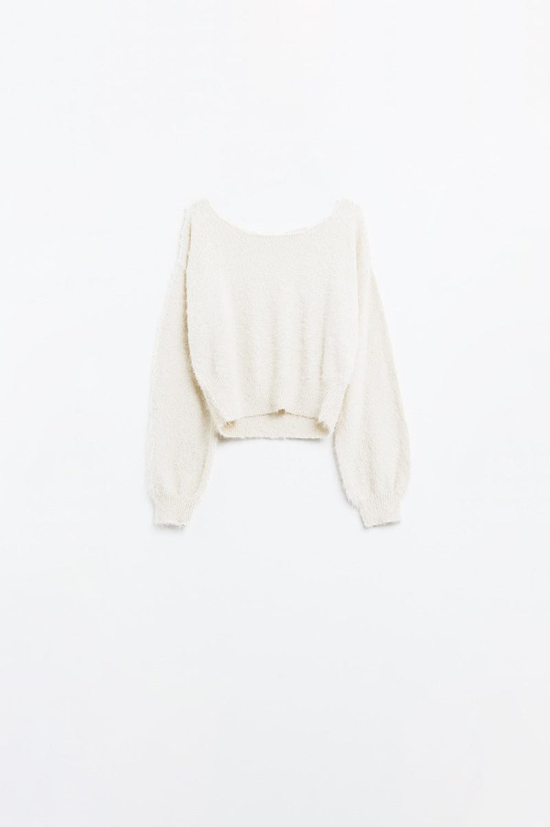 Q2 Women's Sweater One Size / White Cropped Fluffy Sweater In Cream Fitted At The Waist