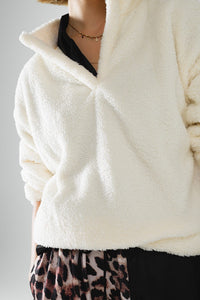 Q2 Women's Sweater One Size / White Ecru Fluffy V-Neck Sweater