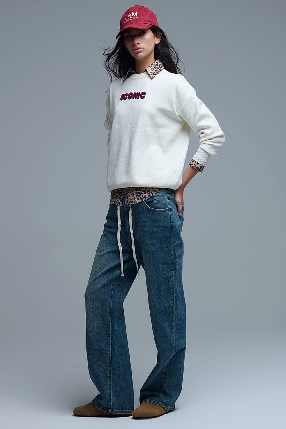 Q2 Women's Sweater One Size / White Embroidered Iconic Sweater With Global Tour Back Print In Cream