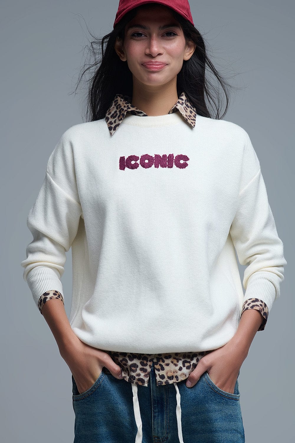Q2 Women's Sweater One Size / White Embroidered Iconic Sweater With Global Tour Back Print In Cream