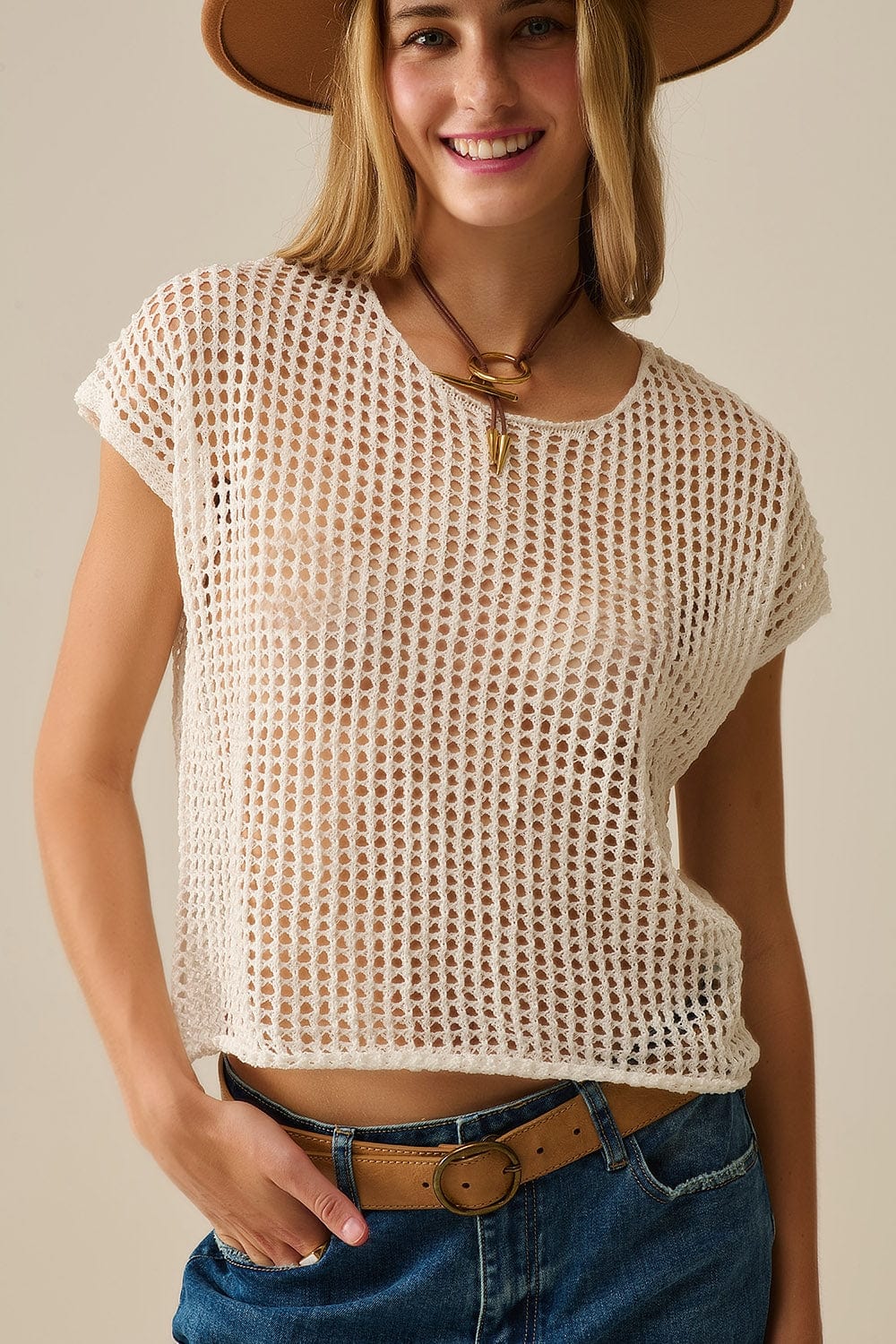 Q2 Women's Sweater One Size / White Open Knit Crochet Dropped Sleeved Top In White