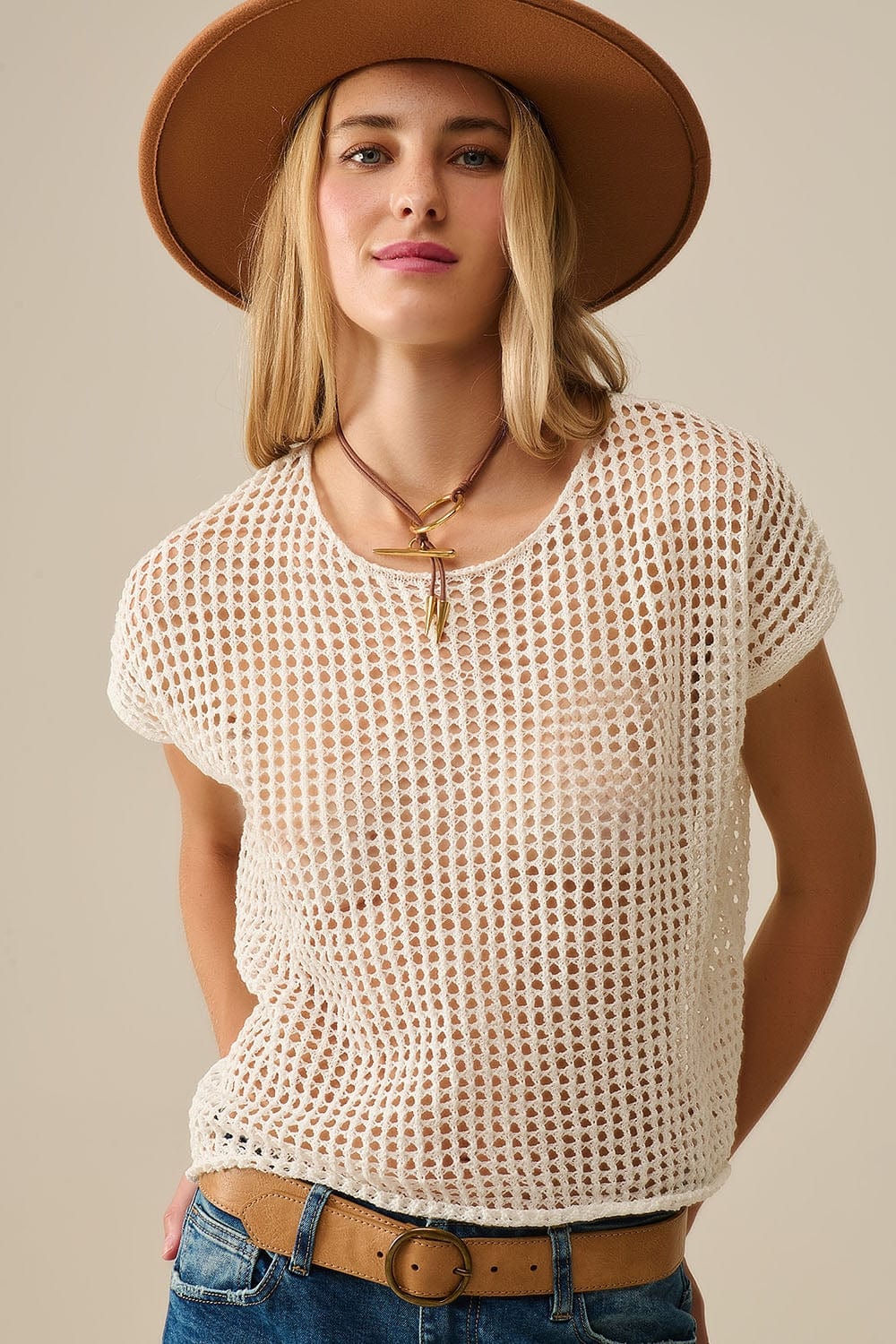 Q2 Women's Sweater One Size / White Open Knit Crochet Dropped Sleeved Top In White