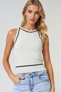 Q2 Women's Sweater One Size / White Sleeveless Sweater In White Featuring Black Lines On The Outside