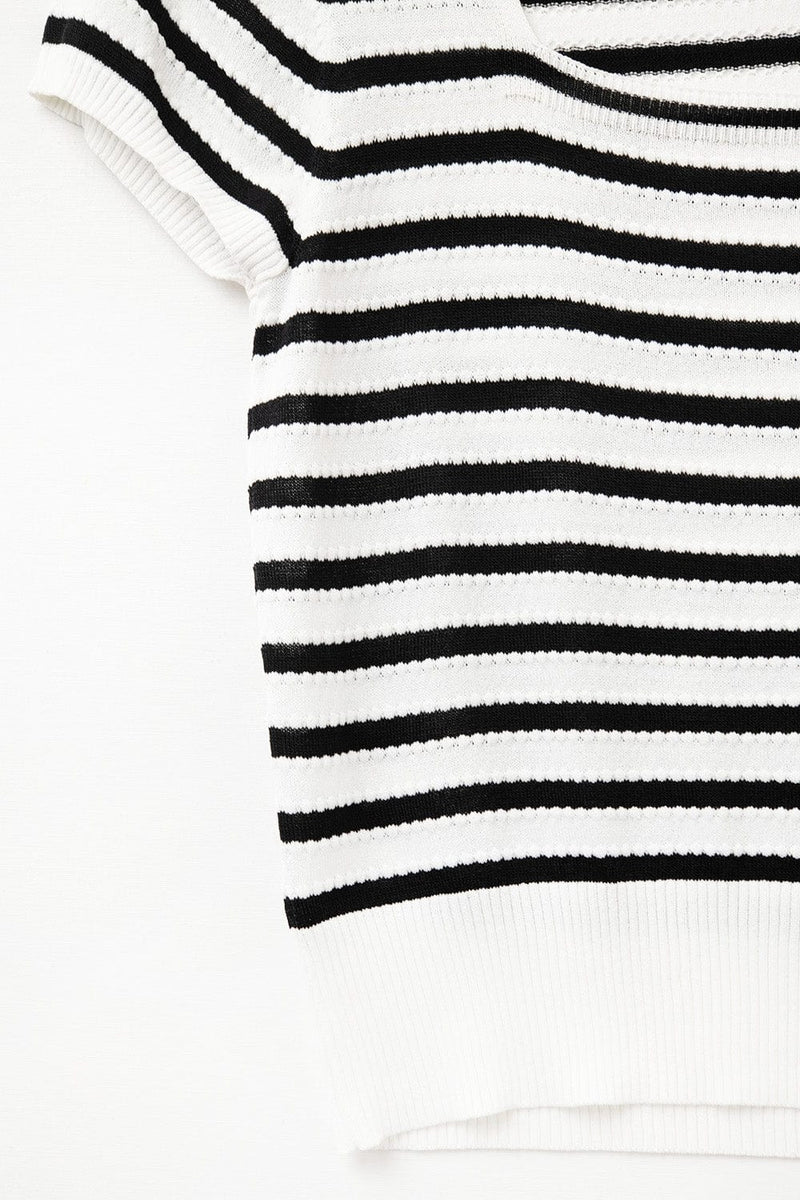 Q2 Women's Sweater One Size / White Square Neck Stripped Sweater In Black And White