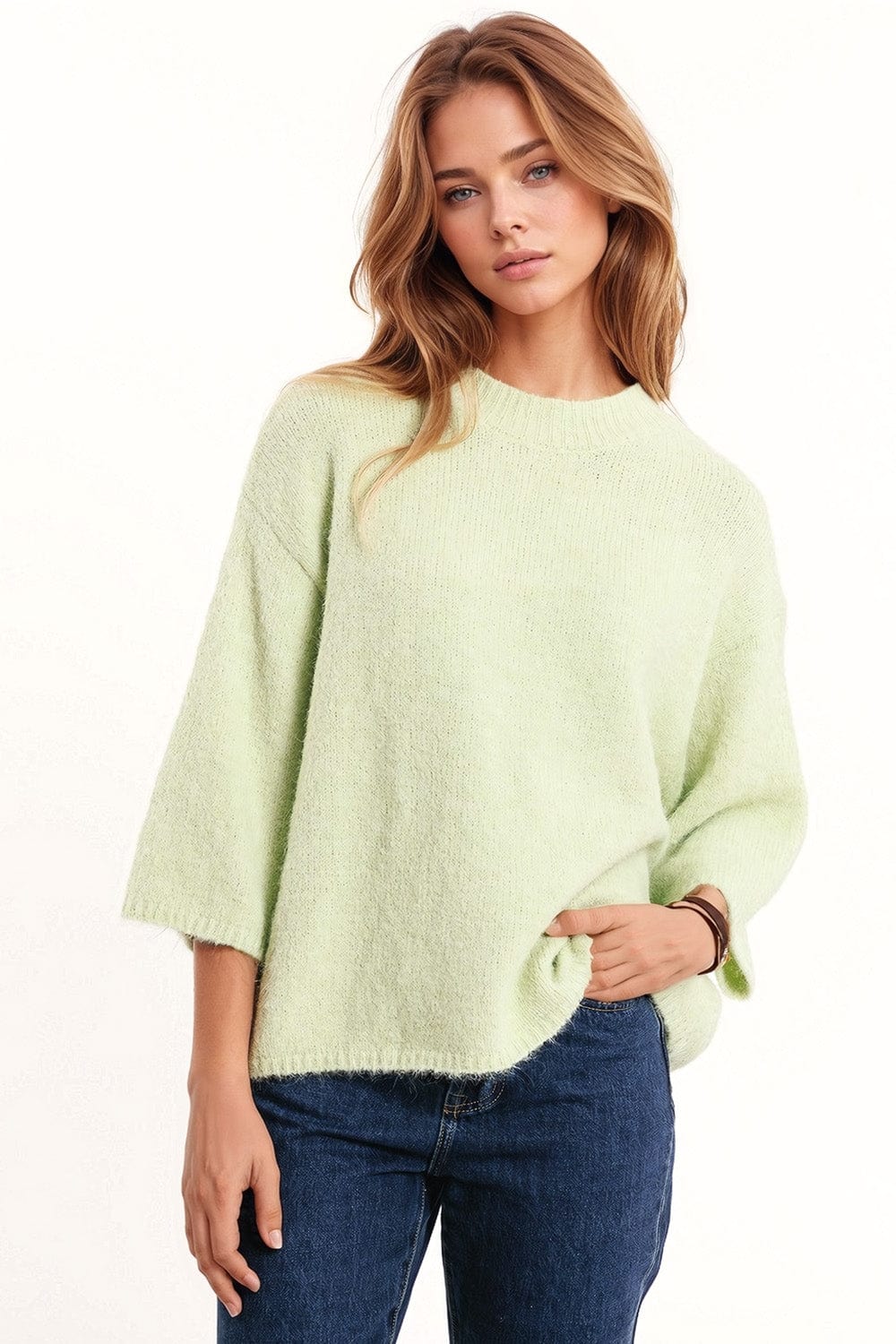 Q2 Women's Sweater Relaxed Sweater With 3/4 Sleeve And Crew Neck In Green