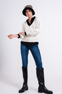 Q2 Women's Sweater Ribbed V Neck Jumper in Off White