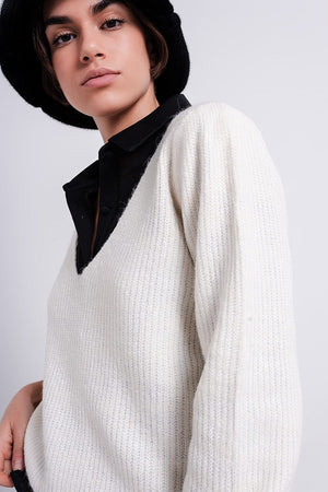 Q2 Women's Sweater Ribbed V Neck Jumper in Off White