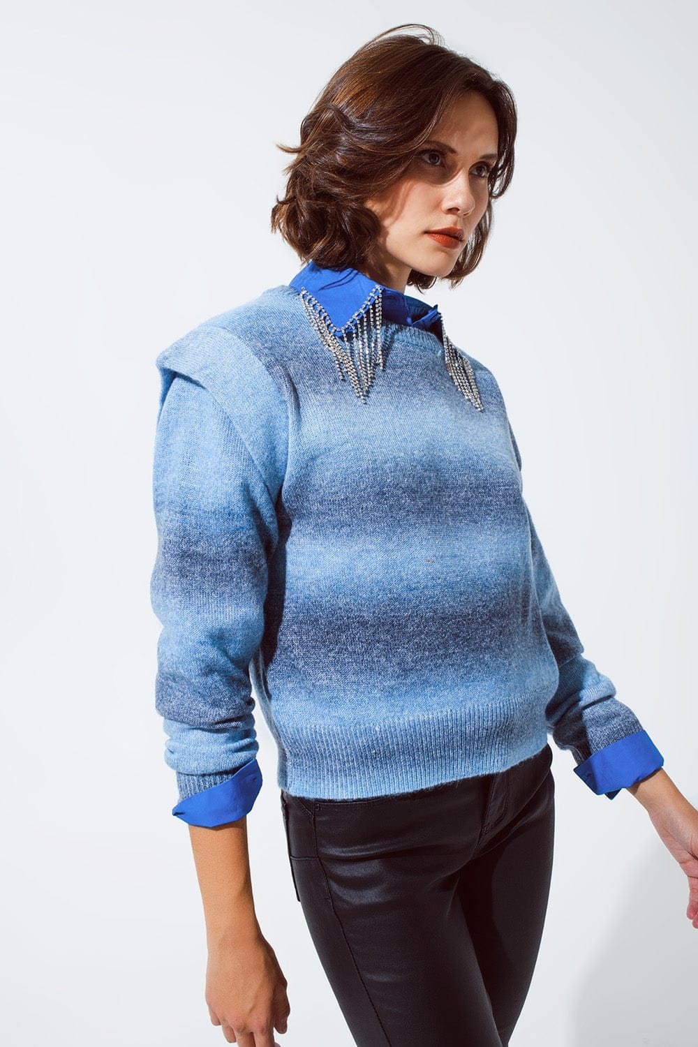Q2 Women's Sweater Sweater In Ombre Design Blue With Round Neck And Sleeve Details