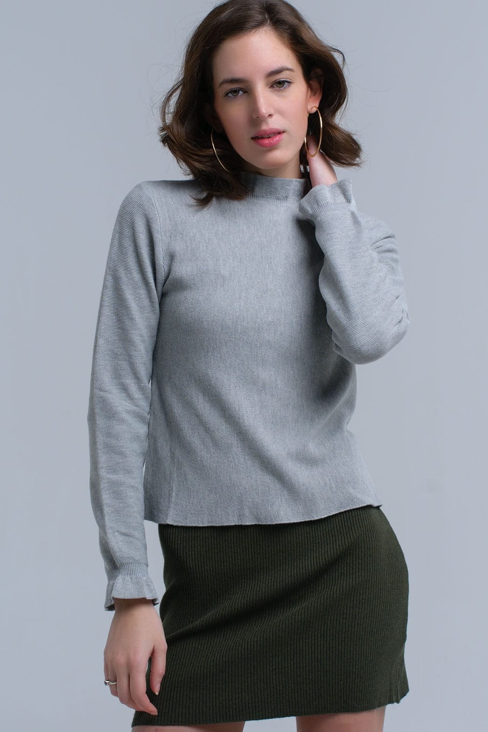 Q2 Women's Sweater Sweater with ruffle in gray