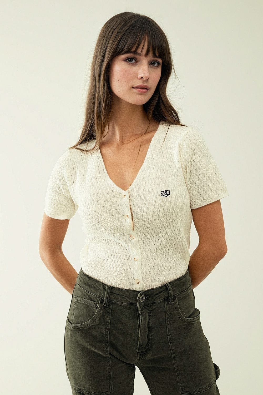 Q2 Women's Sweater White Cardigan With Short Sleeves And Front Closure With Button