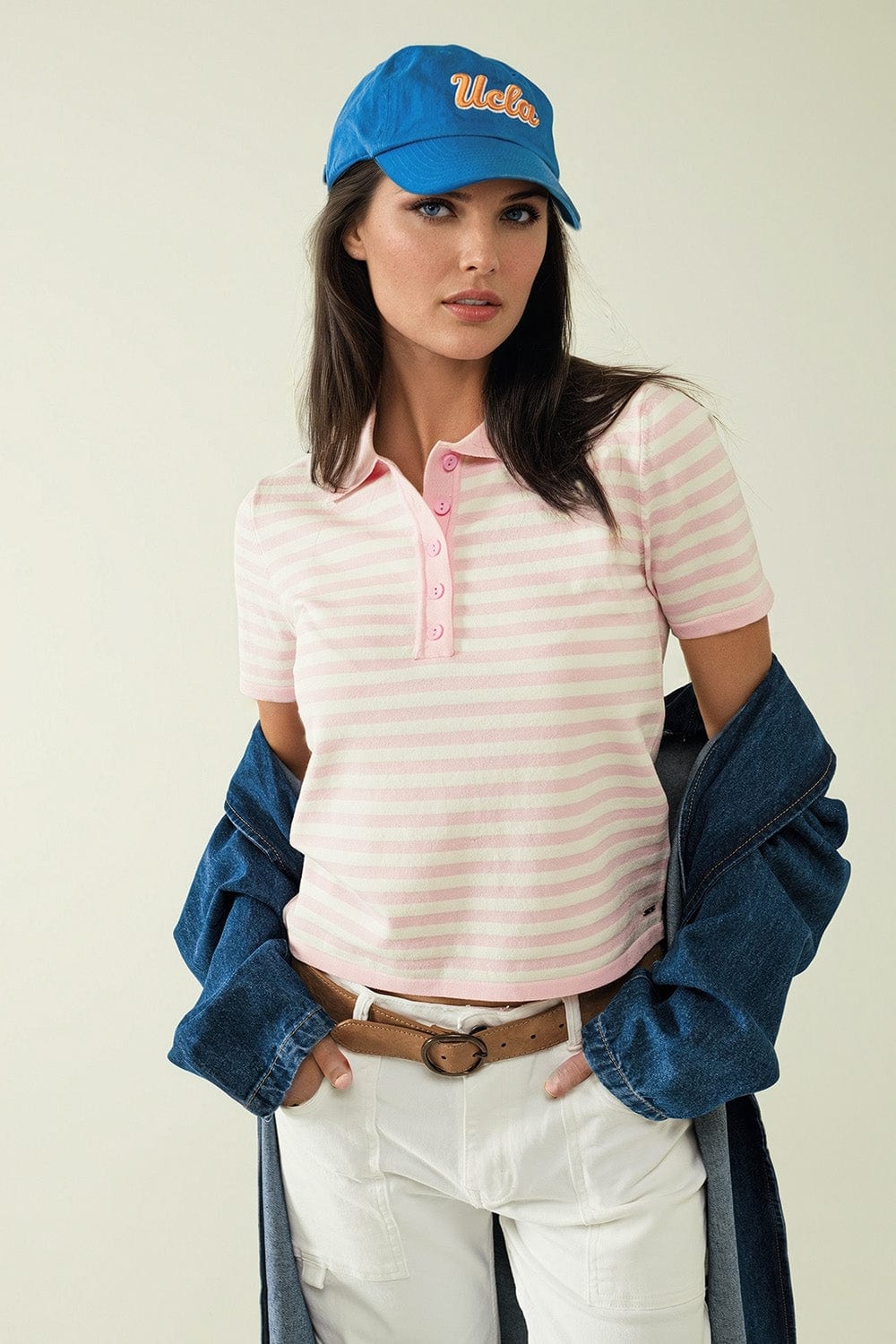 Q2 Women's Sweater White Short Sleeves Polo Shirt With Light Pink Stripes And Frontal Buttons Details