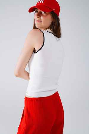 Q2 Women's Sweater White Sleeveless Top With Crew Neckline Neckline And Black Trim