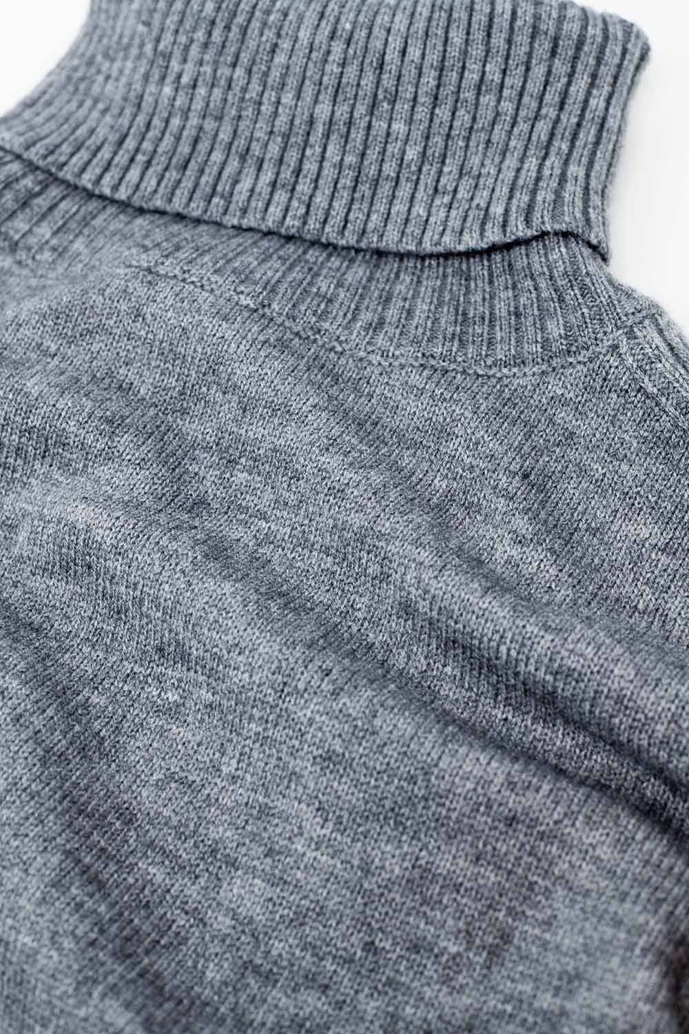 Q2 Women's Sweater Wide Grey Sweater With Ribbed Sleeves
