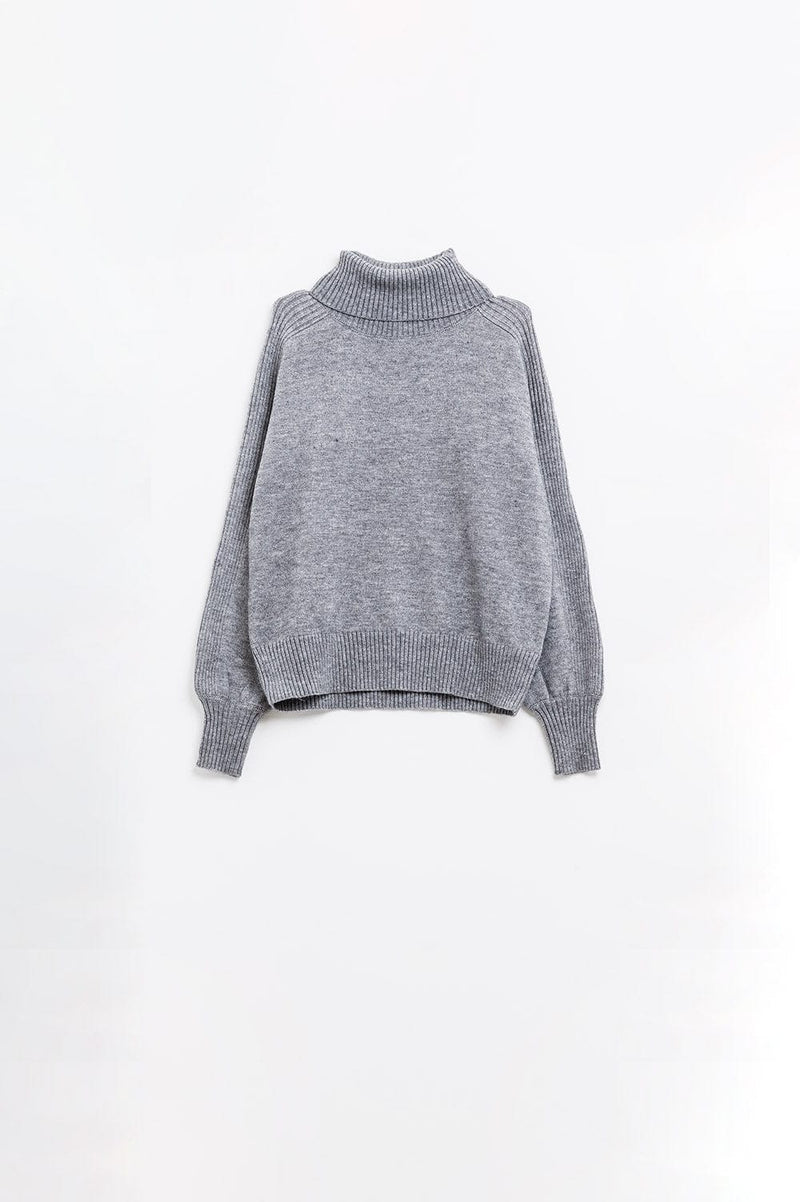 Q2 Women's Sweater Wide Grey Sweater With Ribbed Sleeves