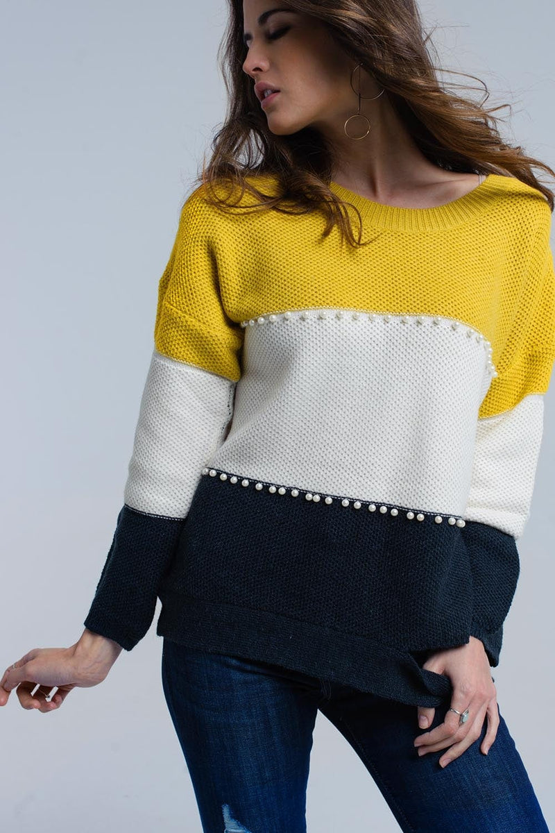 Q2 Women's Sweater Yellow knitted sweater with pearls