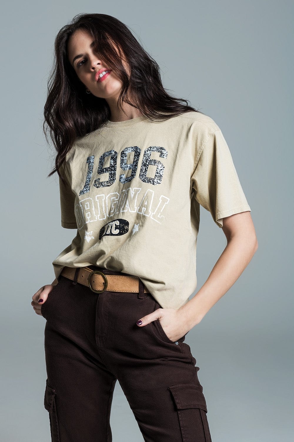 Q2 Women's Tees & Tanks One Size / Beige Short Sleeve Relaxed T-Shirt With 1996 Text To The Front In Beige