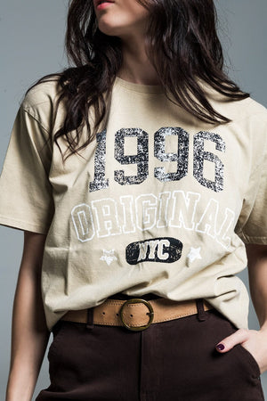 Q2 Women's Tees & Tanks One Size / Beige Short Sleeve Relaxed T-Shirt With 1996 Text To The Front In Beige