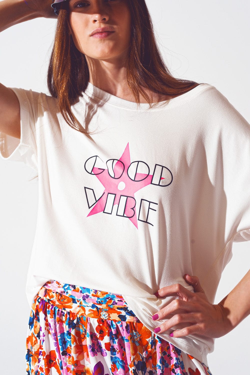 Q2 Women's Tees & Tanks One Size / Fuchsia Boat Neack T-Shirt With Good Vibe Text In White And Pink