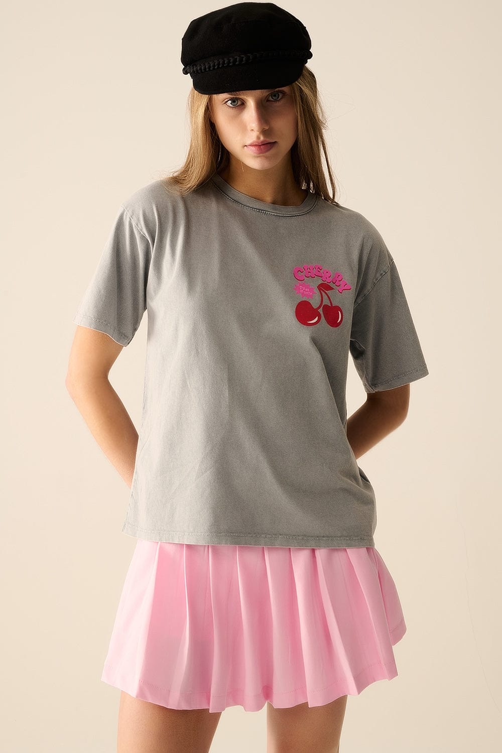 Q2 Women's Tees & Tanks One Size / Grey Grey T-Shirt With Cherry In Logo And Letters