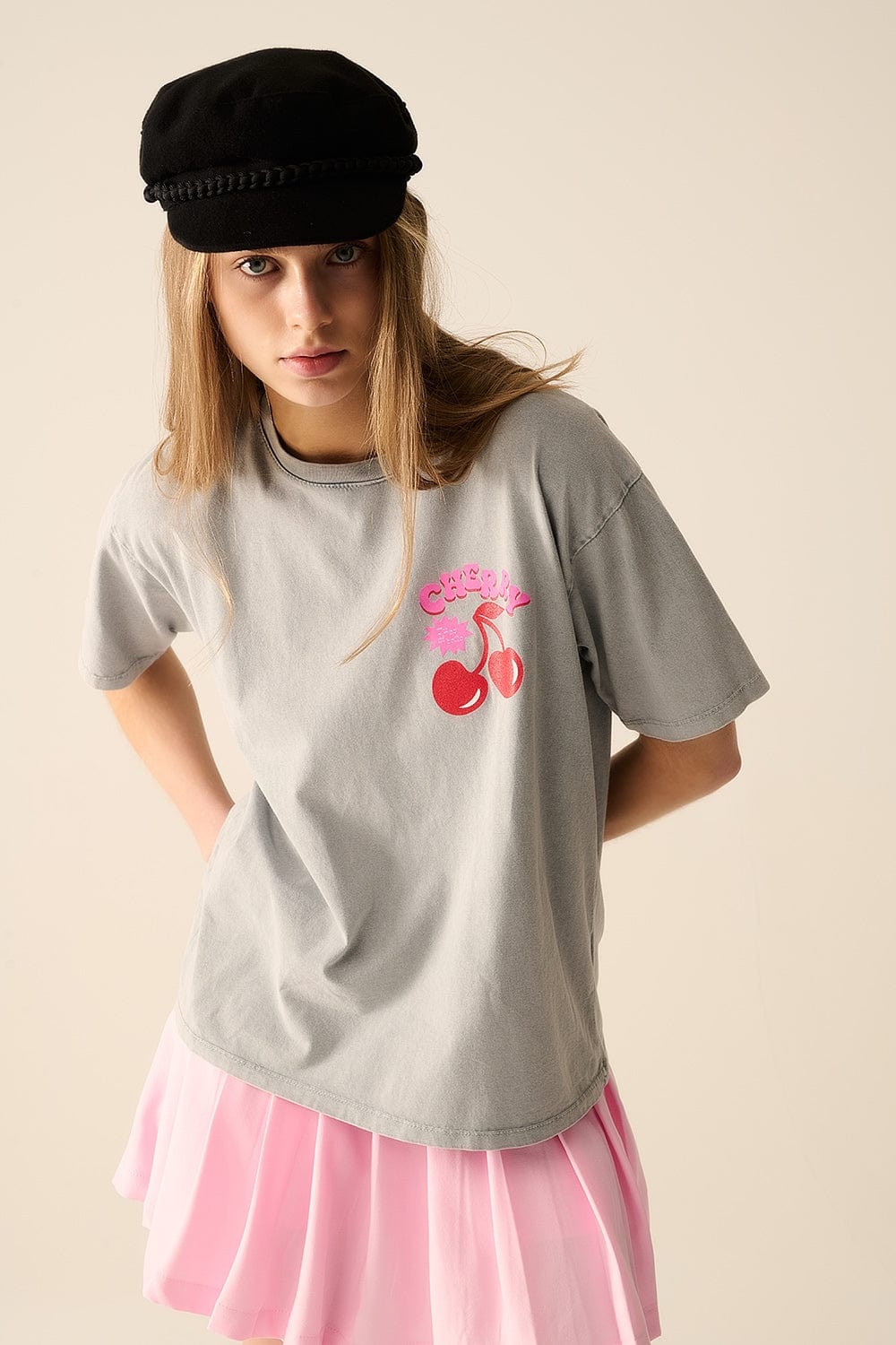 Q2 Women's Tees & Tanks One Size / Grey Grey T-Shirt With Cherry In Logo And Letters