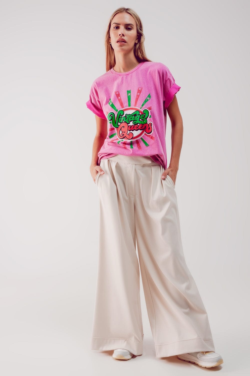 Q2 Women's Tees & Tanks One Size / Pink / China Relaxed T Shirt with Pink Vintage Queens Graphic Print