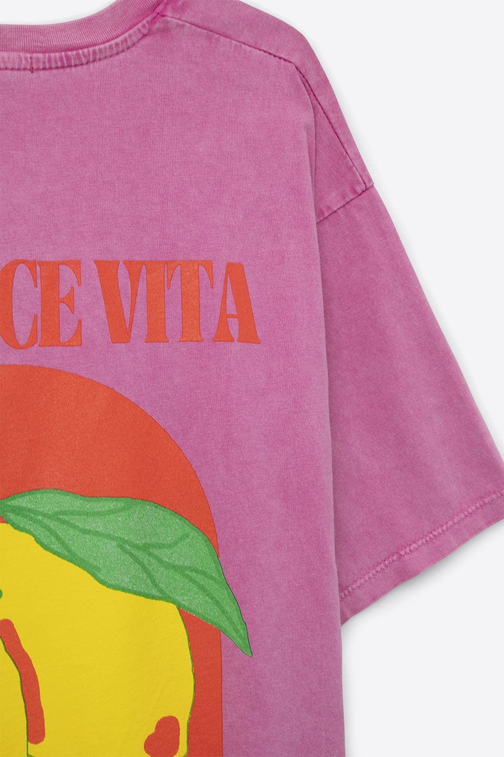 Q2 Women's Tees & Tanks One Size / Pink Relaxed Fit T-Shirt With La Dolce Vita Print In Pink