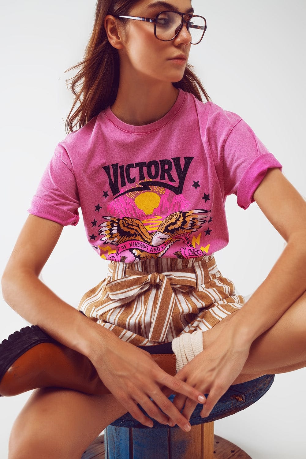 Q2 Women's Tees & Tanks One Size / Pink T-Shirt With Victory Text In Pink